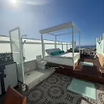 Ocean 77 Ocean View Duplex Private Rooftop Jacuzzi Будинок відпочинку