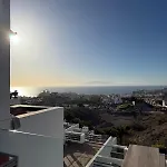 Casa vacanze Ocean 77 Ocean View Duplex Private Rooftop Jacuzzi