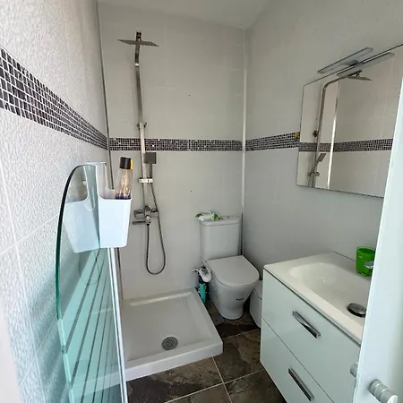 Будинок відпочинку Ocean 77 Ocean View Duplex Private Rooftop Jacuzzi *