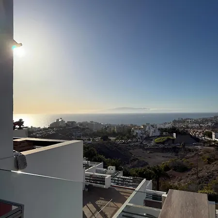 Feriehus Ocean 77 Ocean View Duplex Private Rooftop Jacuzzi