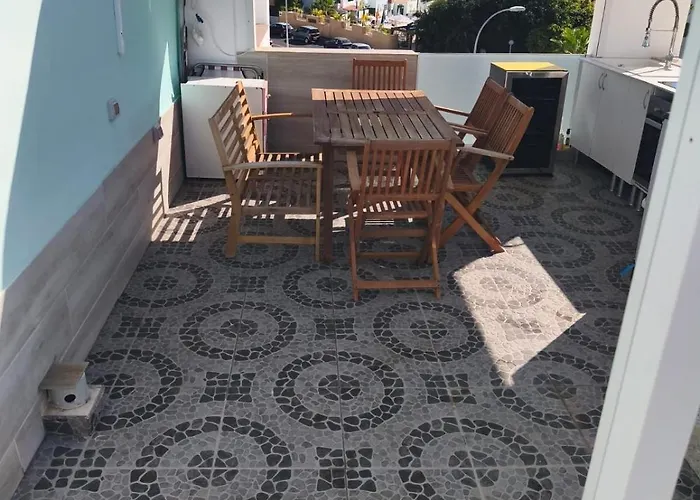 Дом отдыха Ocean 77 Ocean View Duplex Private Rooftop Jacuzzi Адехе